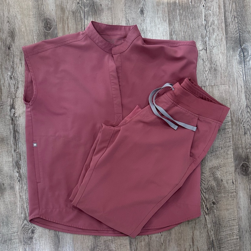 FIGS MAUVE SCRUB SET